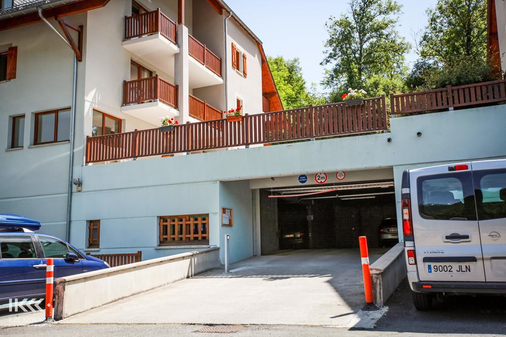 Residence Balcons De La Neste Arreau Exterior photo